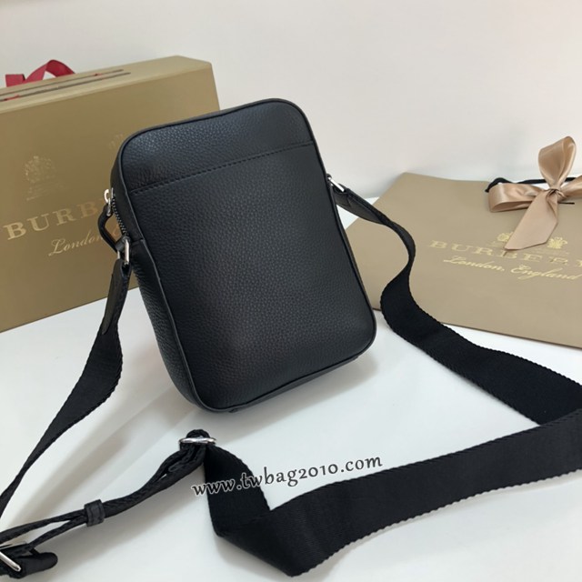 Burberry專門店新款柔軟牛皮斜背包 巴寶莉黑色皮革單肩斜挎男包 yxb1273